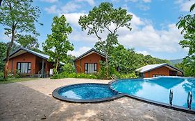 Vyna Hillock Resort And Spa
