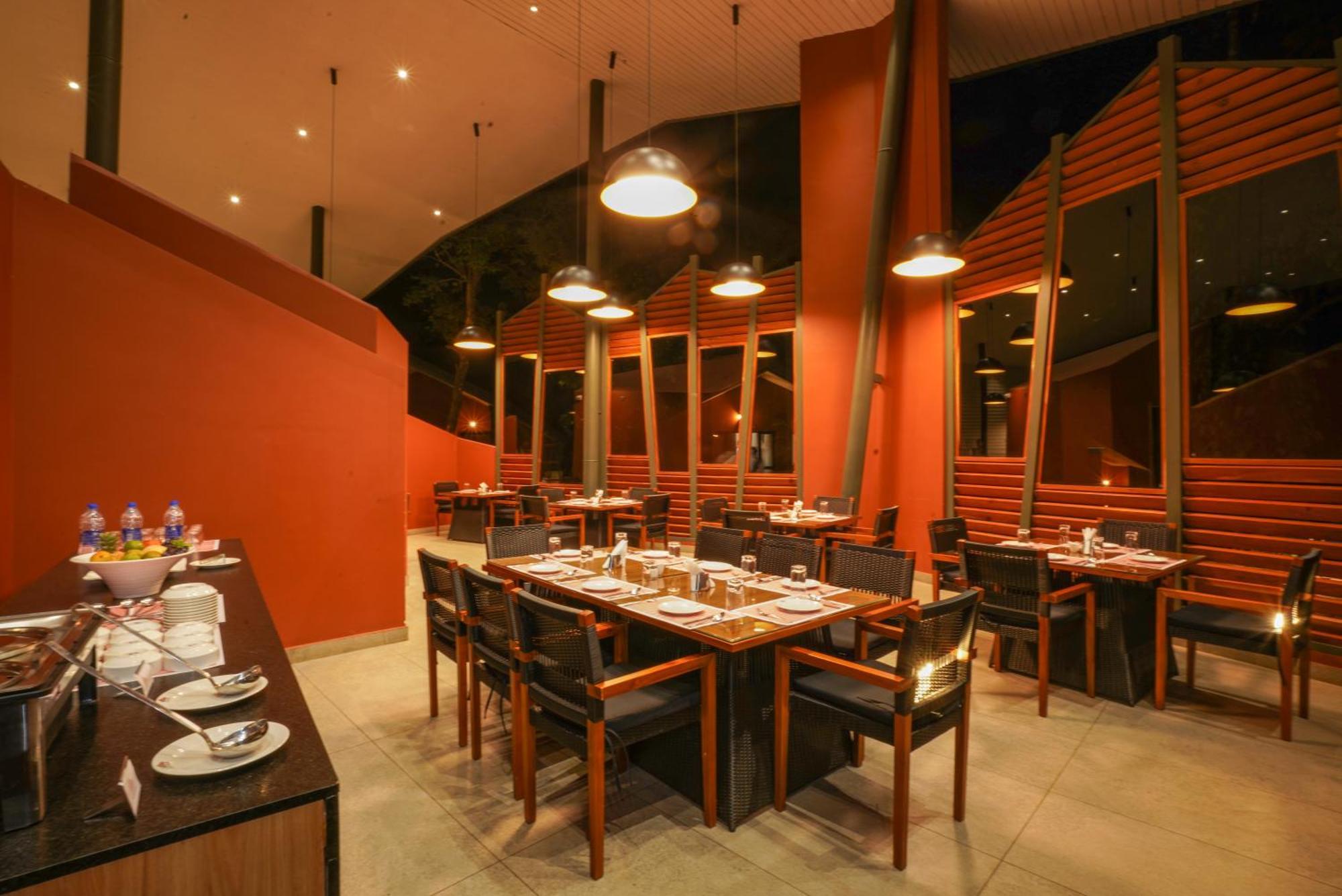 Vyna Hillock Resort And Spa Vythiri Exterior photo