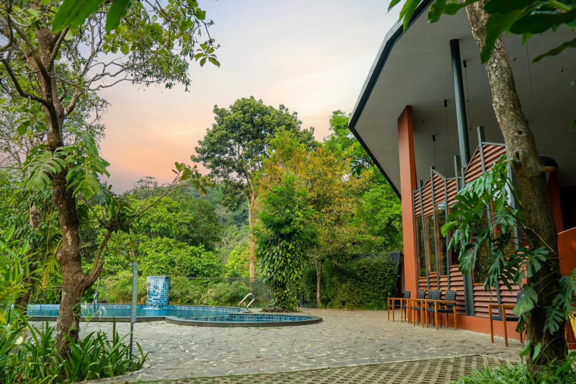 Vyna Hillock Resort And Spa Vythiri Exterior photo