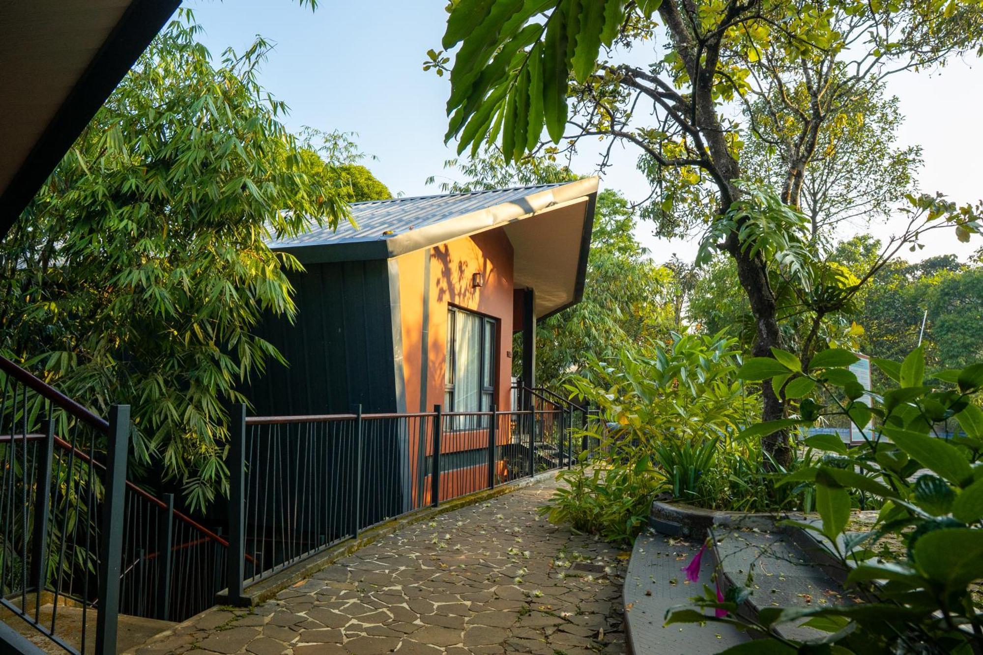 Vyna Hillock Resort And Spa Vythiri Exterior photo